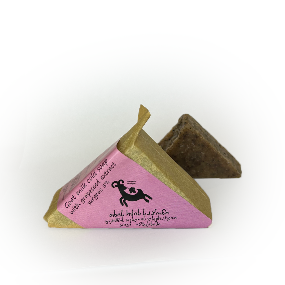 Exfoliant goat milk soap with grapeseed extract